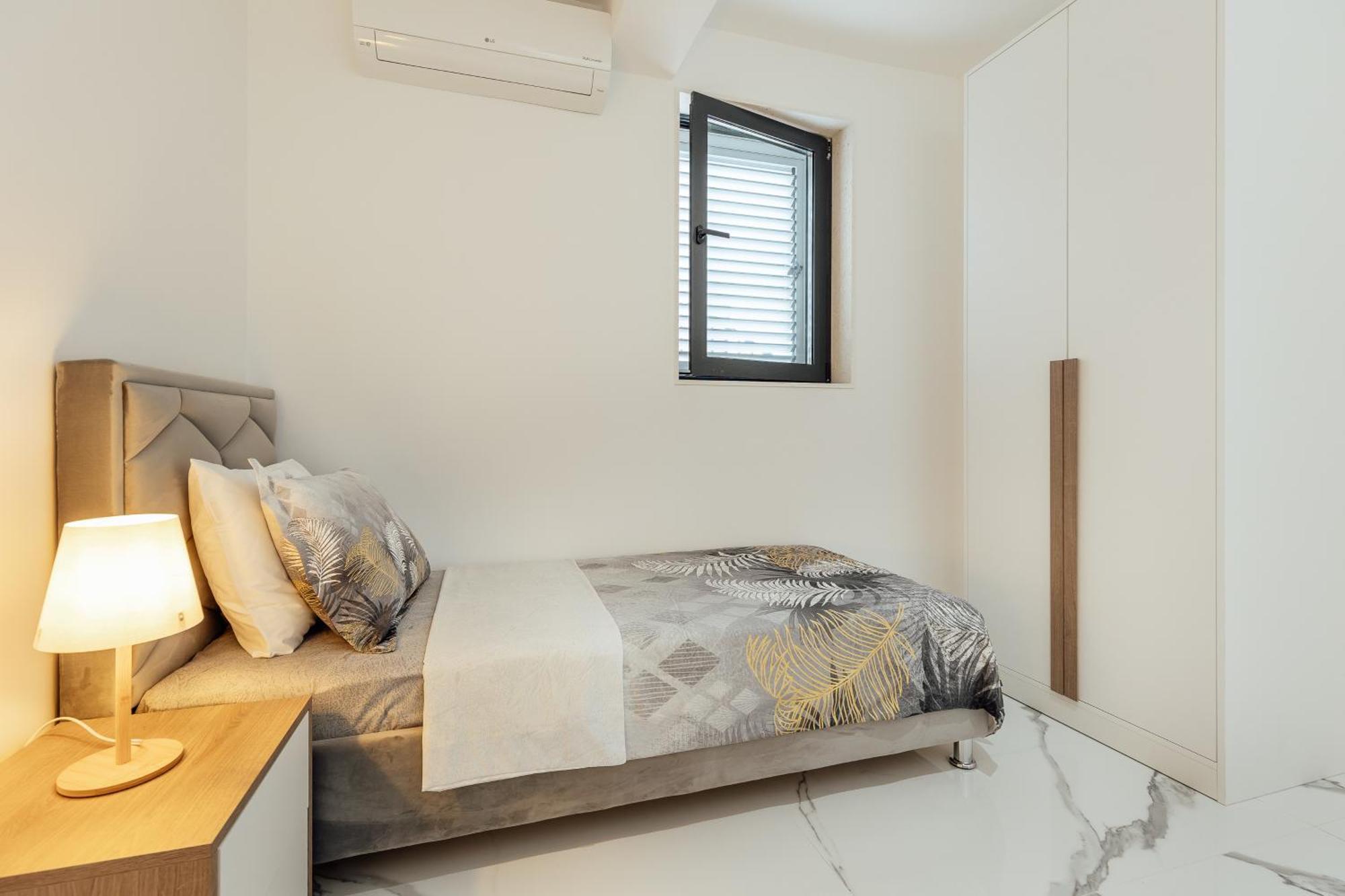 הרצג-נובי Savina Beachfront Oasis מראה חיצוני תמונה