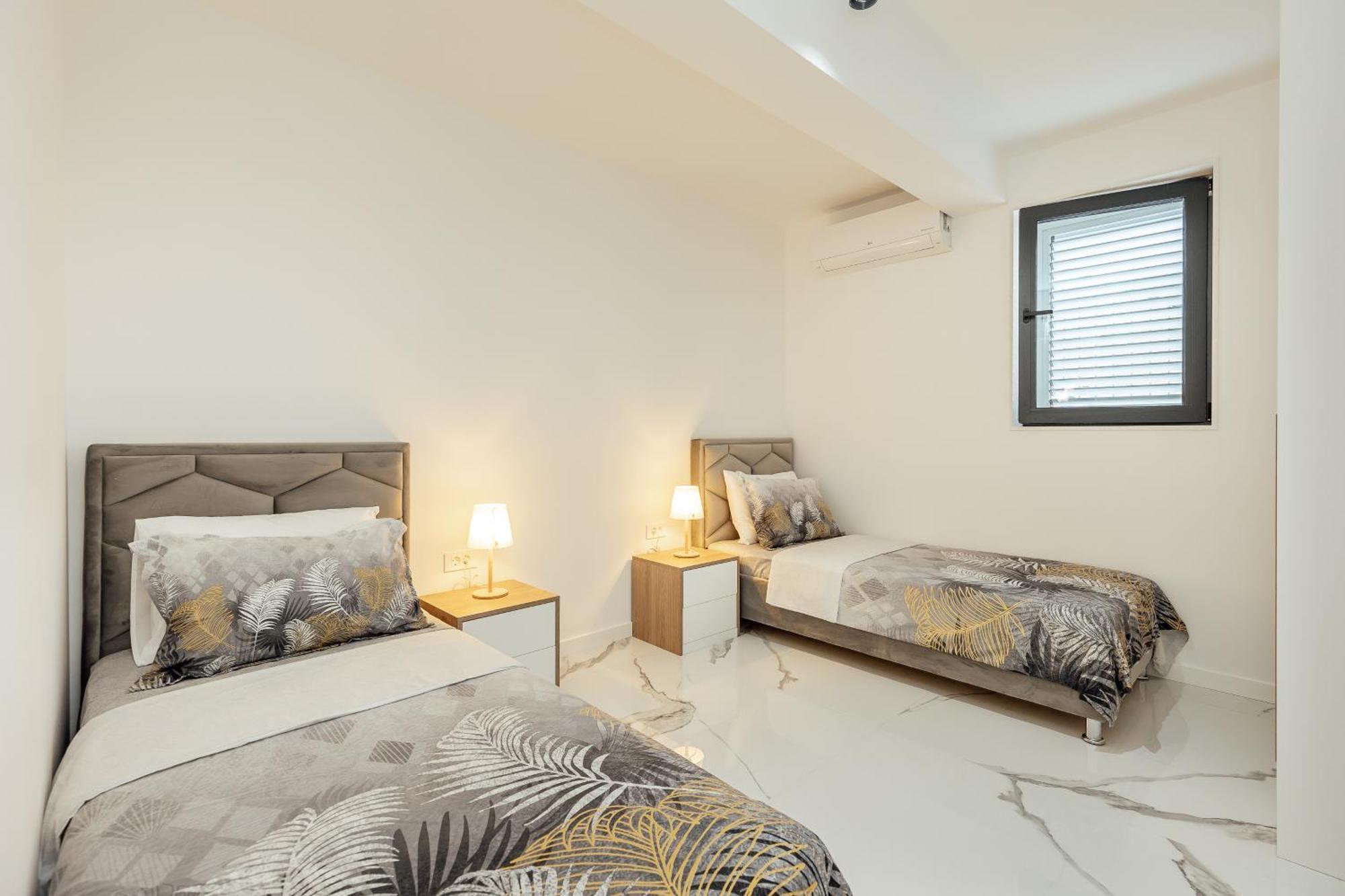 הרצג-נובי Savina Beachfront Oasis מראה חיצוני תמונה