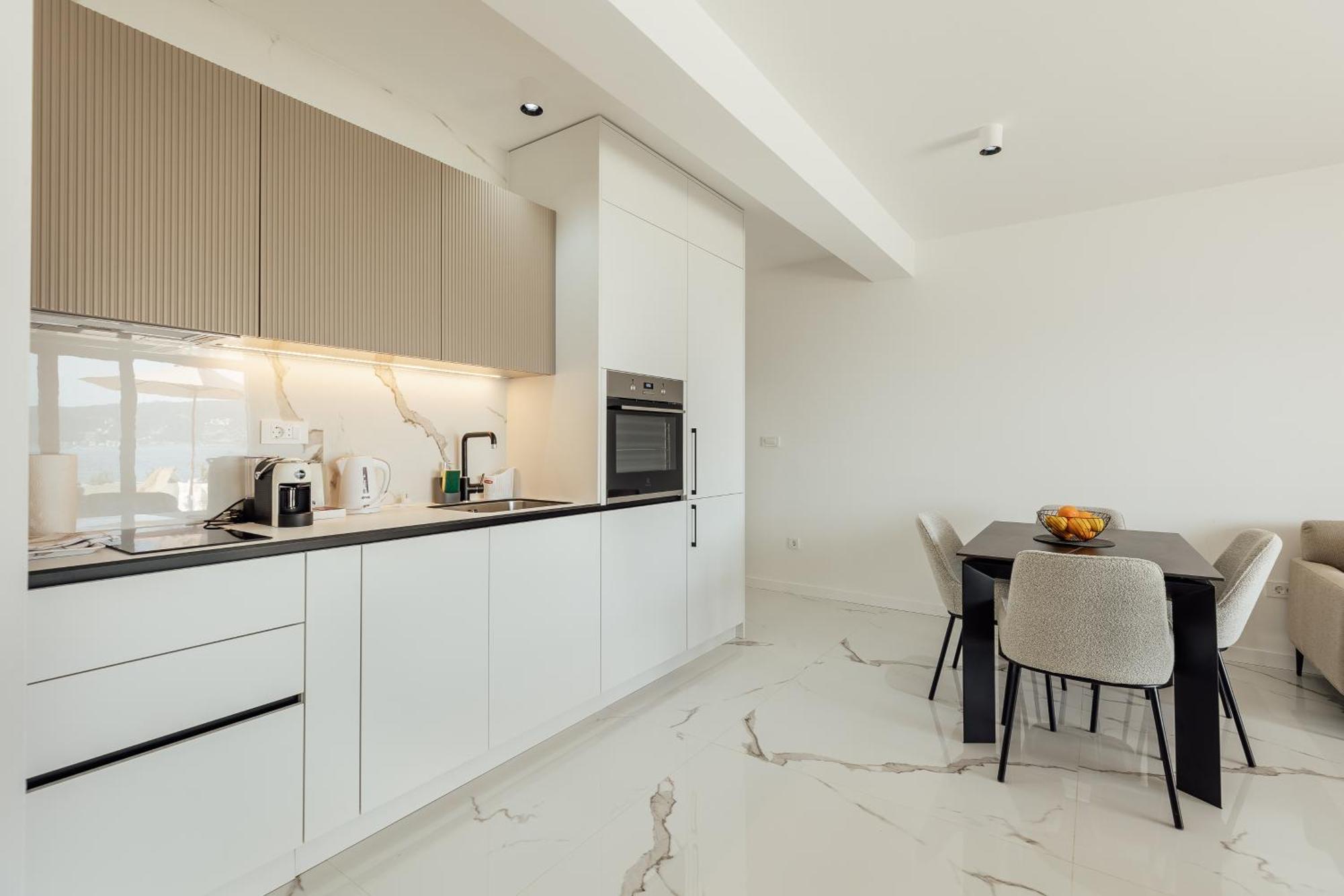 הרצג-נובי Savina Beachfront Oasis מראה חיצוני תמונה